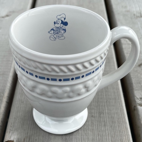 Disney Gourmet Mickey 10 Ounce Coffee Mug - Picture 2 of 10